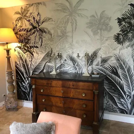 Le Rucher بيت للعطل *